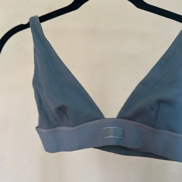 SKIMS cotton rib plunge bralette (XXS, kyanite) - Picture 4 of 11
